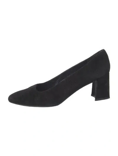 Pre-owned Stuart Weitzman Suede Pumps In Black