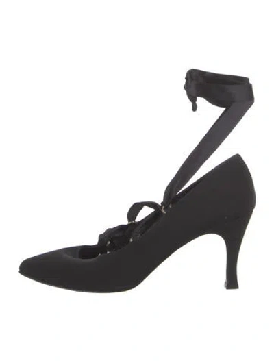 Pre-owned Stuart Weitzman Suede Pumps In Black