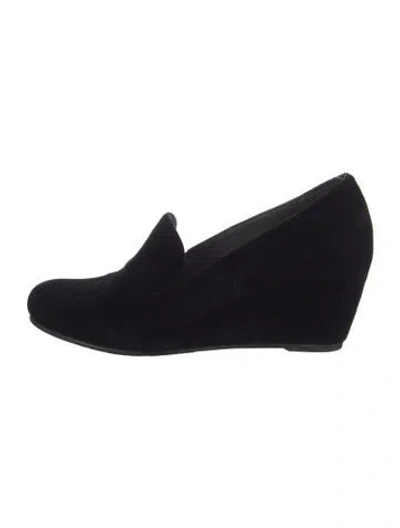 Pre-owned Stuart Weitzman Suede Pumps In Black