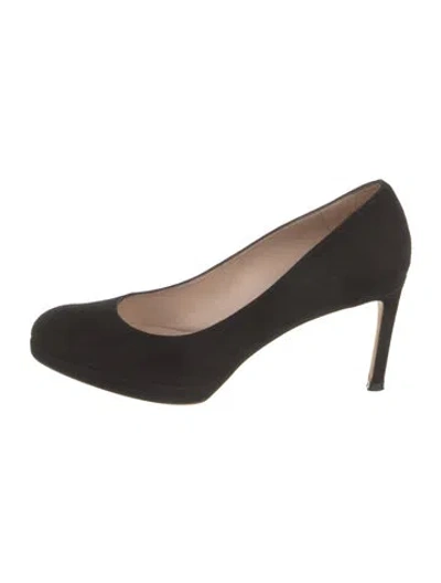 Pre-owned Stuart Weitzman Suede Pumps In Black