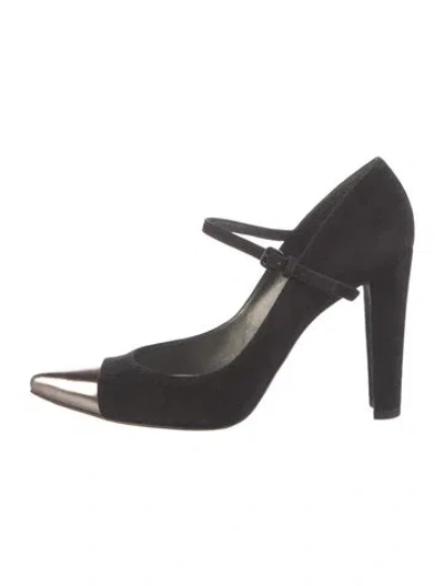 Pre-owned Stuart Weitzman Suede Pumps In Black