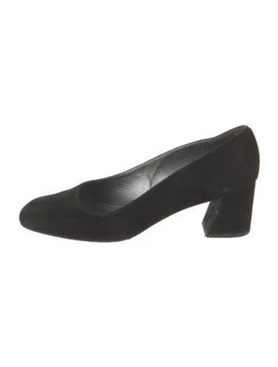 Pre-owned Stuart Weitzman Suede Pumps In Black