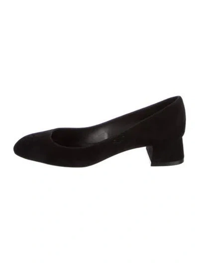 Pre-owned Stuart Weitzman Suede Pumps In Black