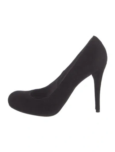 Pre-owned Stuart Weitzman Suede Pumps In Black