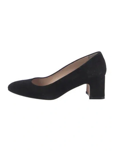 Pre-owned Stuart Weitzman Suede Pumps In Black