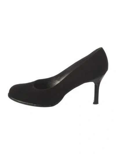 Pre-owned Stuart Weitzman Suede Pumps In Black