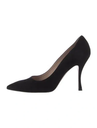 Pre-owned Stuart Weitzman Suede Pumps In Black