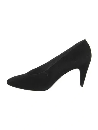 Pre-owned Stuart Weitzman Suede Pumps In Black