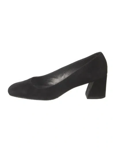 Pre-owned Stuart Weitzman Suede Pumps In Black