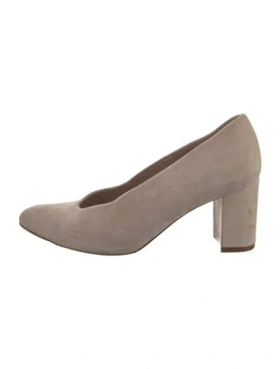 Pre-owned Stuart Weitzman Suede Pumps In Brown