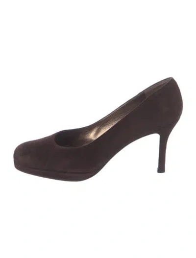 Pre-owned Stuart Weitzman Suede Pumps In Brown