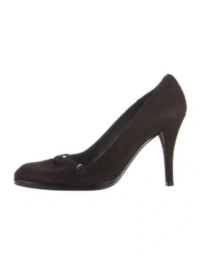 Pre-owned Stuart Weitzman Suede Pumps In Brown