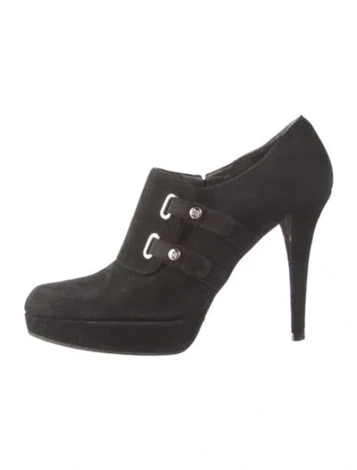 Pre-owned Stuart Weitzman Suede Pumps In Gray