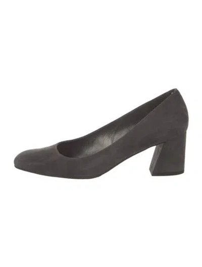 Pre-owned Stuart Weitzman Suede Pumps In Gray