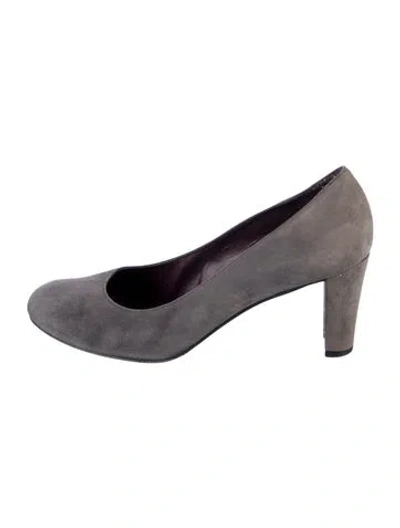 Pre-owned Stuart Weitzman Suede Pumps In Green