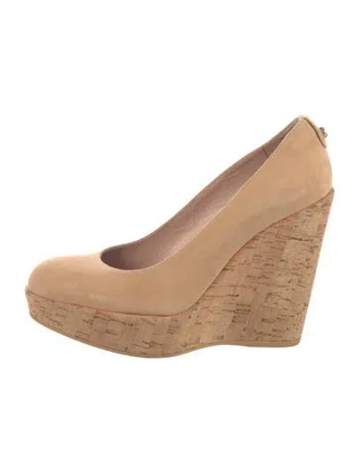 Pre-owned Stuart Weitzman Suede Pumps In Neutral