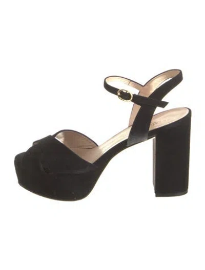 Pre-owned Stuart Weitzman Suede Sandals In Black