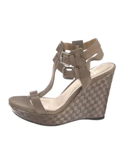 Pre-owned Stuart Weitzman Suede Sandals In Gray