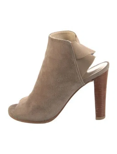 Pre-owned Stuart Weitzman Suede Slingback Pumps In Neutral