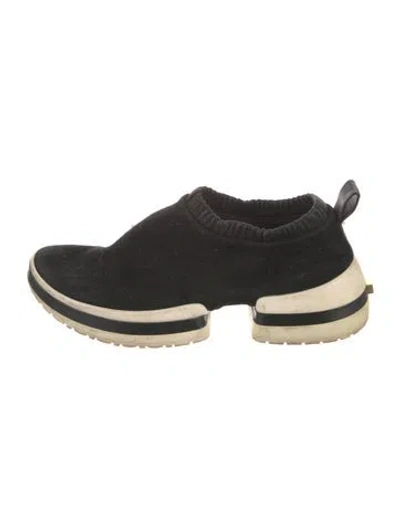 Pre-owned Stuart Weitzman Suede Sneakers In Black
