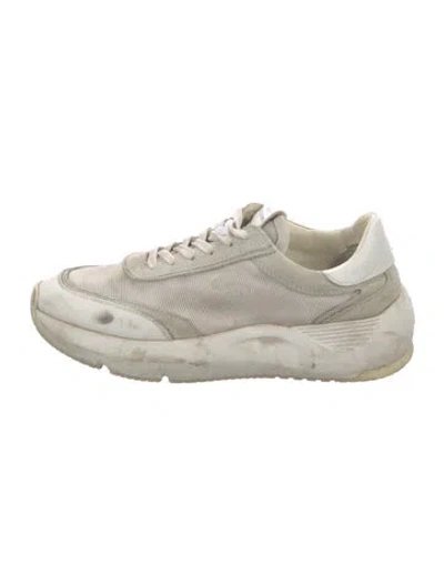 Pre-owned Stuart Weitzman Suede Sneakers In White