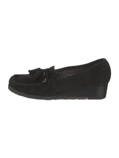 Pre-owned Stuart Weitzman Suede Tassel Accents Loafers In Black