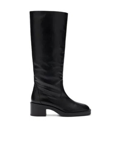 STUART WEITZMAN THICK HEELED SHORT BOOTS