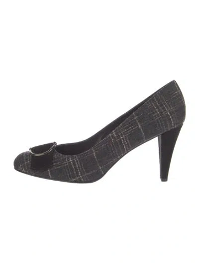 Pre-owned Stuart Weitzman Tweed Plaid Print Pumps In Black