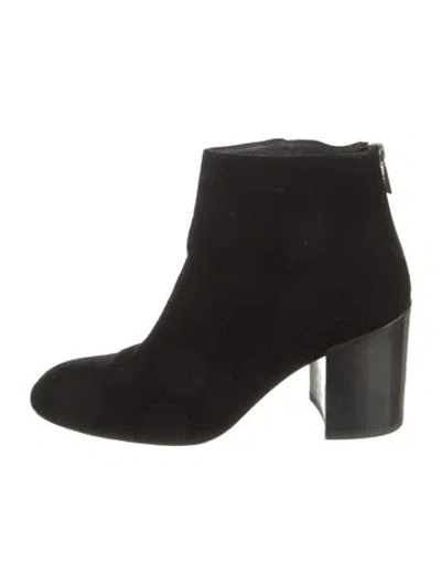 Pre-owned Stuart Weitzman Velvet Boots In Black