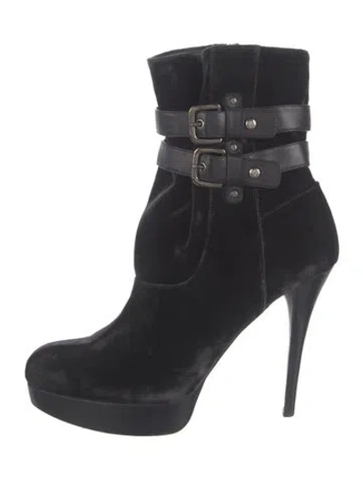 Pre-owned Stuart Weitzman Velvet Boots In Black