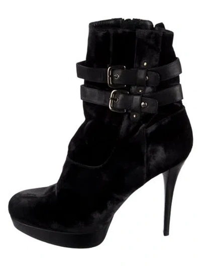 Pre-owned Stuart Weitzman Velvet Boots In Black