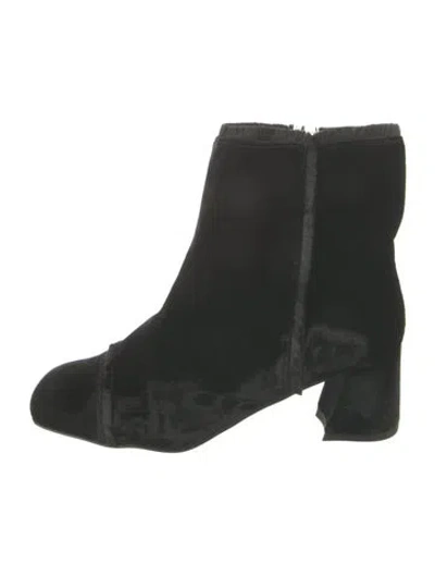 Pre-owned Stuart Weitzman Velvet Boots In Black