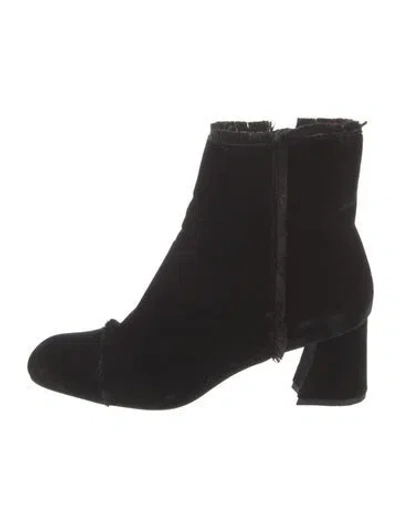 Pre-owned Stuart Weitzman Velvet Boots In Black