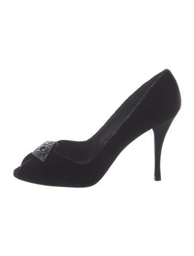 Pre-owned Stuart Weitzman Velvet Crystal Embellishments Pumps In Black
