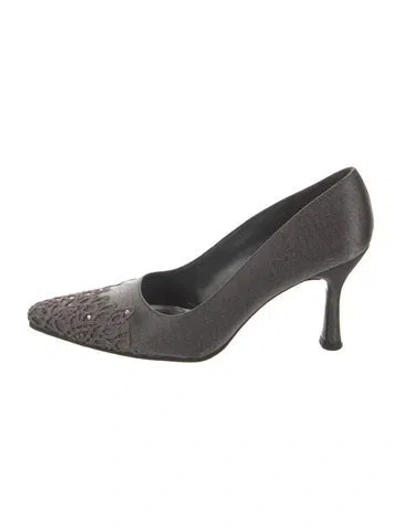 Pre-owned Stuart Weitzman Vintage Satin Pumps In Gray