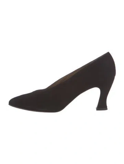 Pre-owned Stuart Weitzman Vintage Suede Pumps In Black