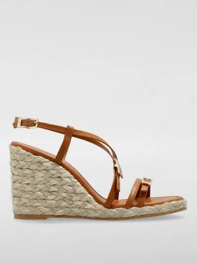 STUART WEITZMAN HEELED SANDALS STUART WEITZMAN WOMAN COLOR BROWN,G81515032