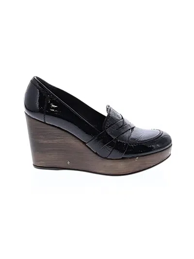 Pre-owned Stuart Weitzman Wedges In Black