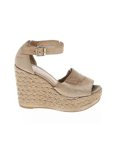 Pre-owned Stuart Weitzman Wedges In Tan