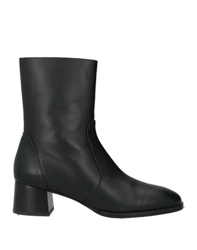 Stuart Weitzman Woman Ankle Boots Black Size 5.5 Calfskin