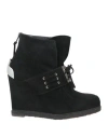 Stuart Weitzman Woman Ankle Boots Black Size 5.5 Leather In Black