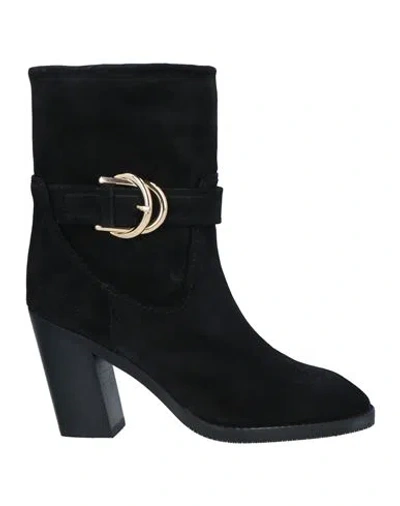 Stuart Weitzman Woman Ankle Boots Black Size 9.5 Soft Leather