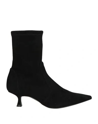 Stuart Weitzman Woman Ankle Boots Black Size 7.5 Leather