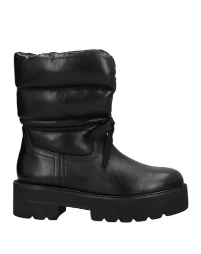 Stuart Weitzman Woman Ankle Boots Black Size 10.5 Soft Leather