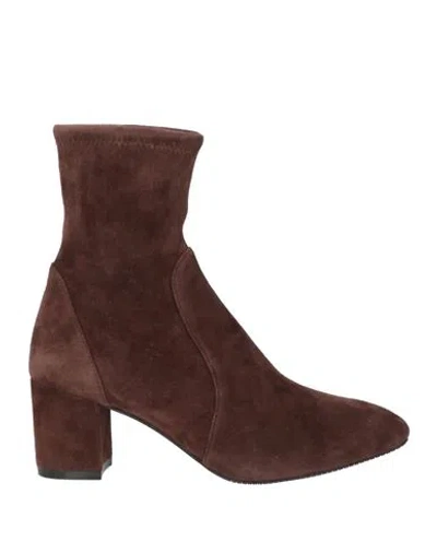 Stuart Weitzman Woman Ankle Boots Chocolate Brown Size 7.5 Leather