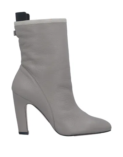 Stuart Weitzman Ankle Boots In Grey