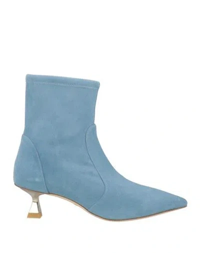 Stuart Weitzman Woman Ankle Boots Sky Blue Size 7 Leather