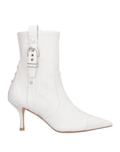 Stuart Weitzman Woman Ankle Boots White Size 5.5 Leather