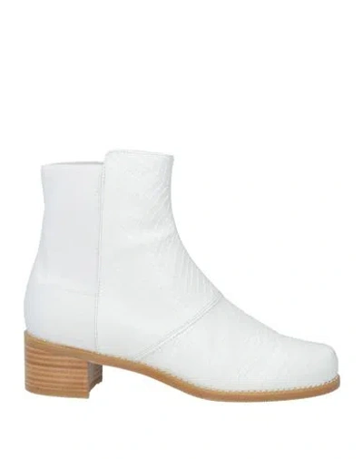 Stuart Weitzman Woman Ankle Boots White Size 6 Leather, Textile Fibers