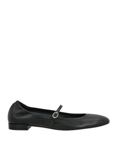 Stuart Weitzman Woman Ballet Flats Black Size 5.5 Leather
